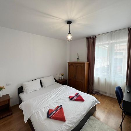2 Rooms Apartment City Center Iasi Bagian luar foto