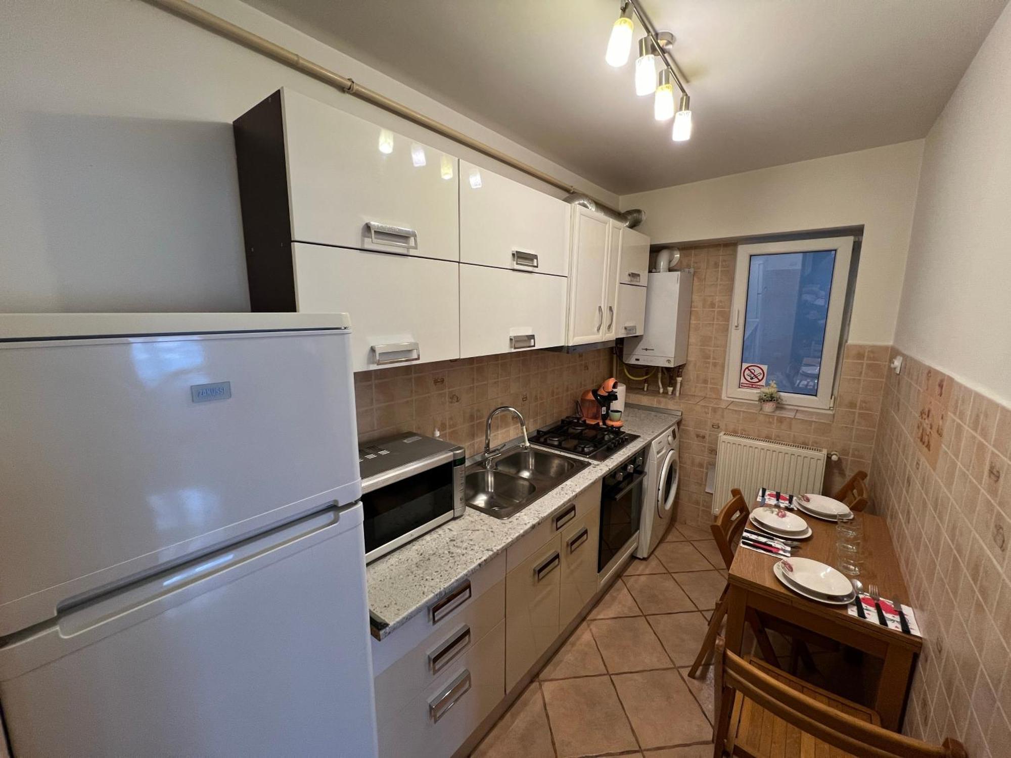 2 Rooms Apartment City Center Iasi Bagian luar foto