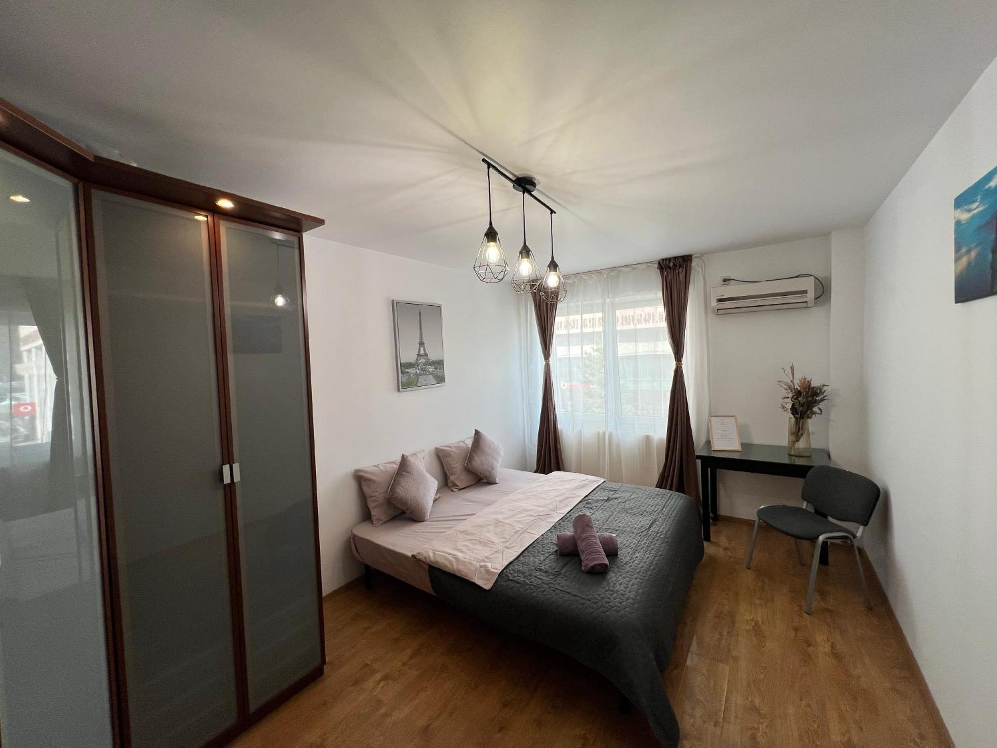 2 Rooms Apartment City Center Iasi Bagian luar foto