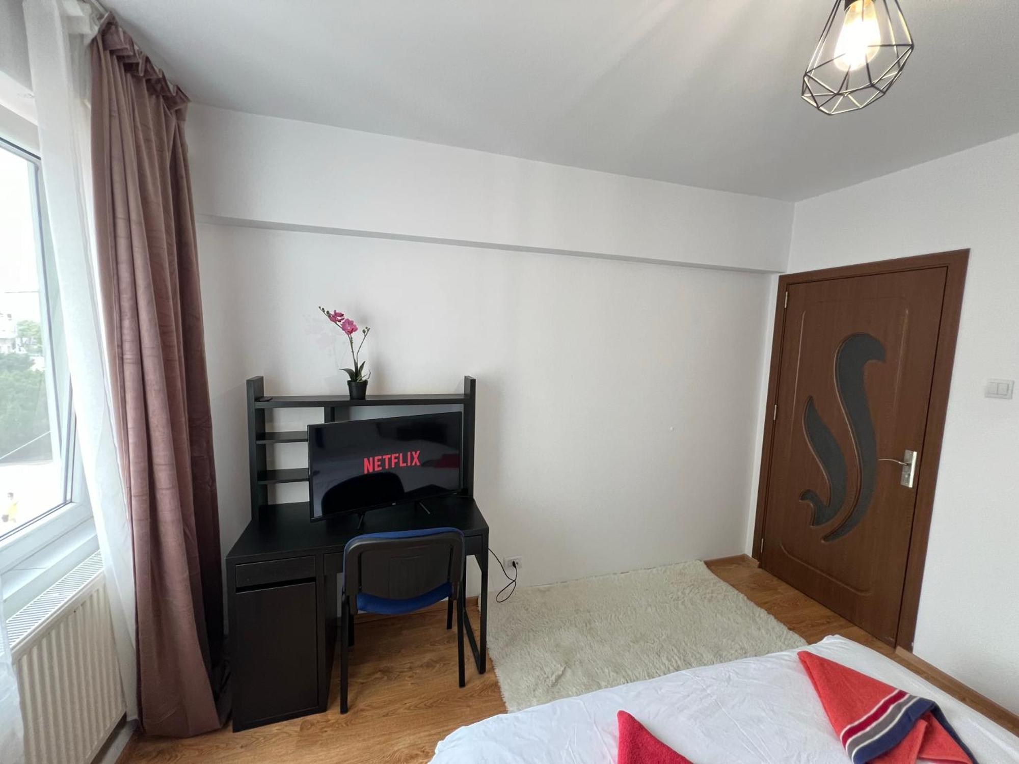 2 Rooms Apartment City Center Iasi Bagian luar foto
